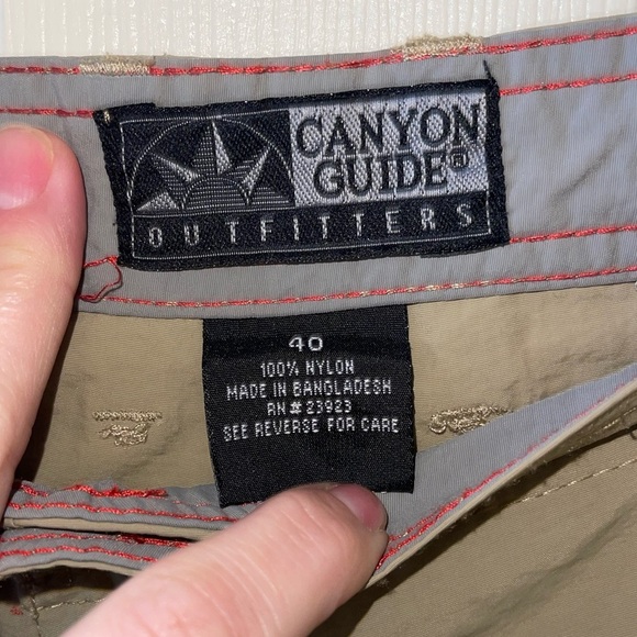 Canyon Guide outfitters shorts • Mens size 40 - Picture 3 of 5